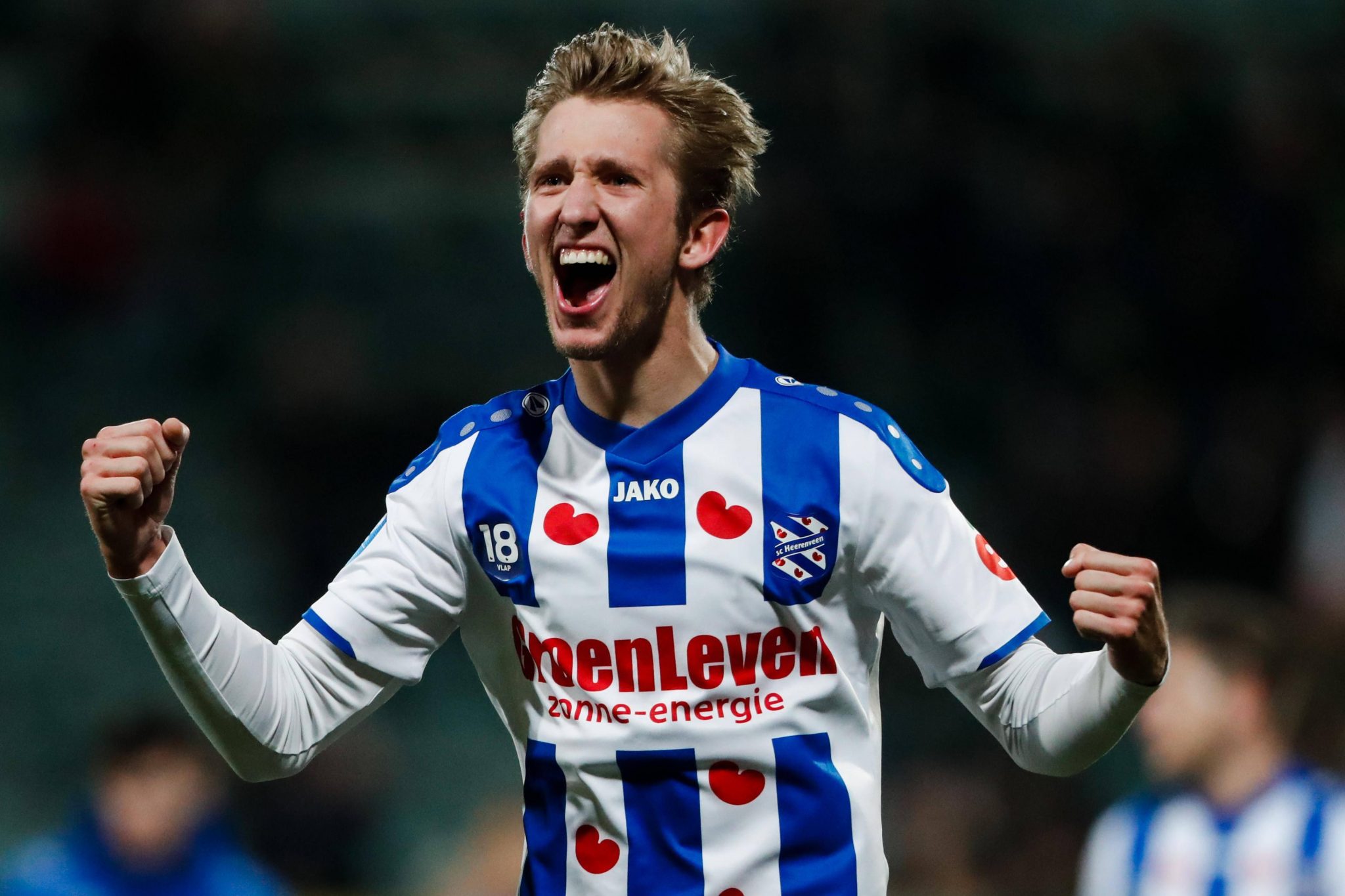 ag体育平台官网-里尔内部会议纪要流出——清晨迎来里程碑，荷甲使命明确，控场能力受关注